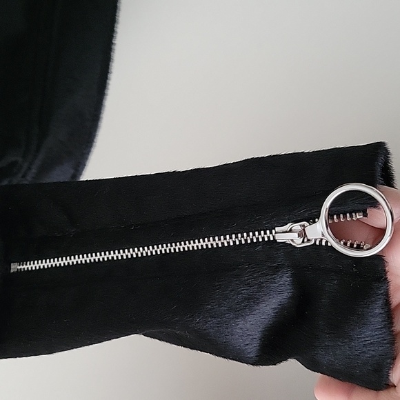 Marciano Women's Amara Biker Faux Pony Black Jacket- Size M- New! - Picture 3 of 11